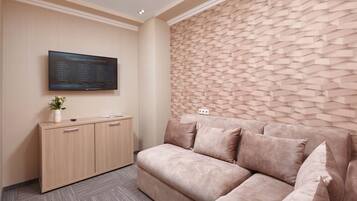 Kamar Keluarga | Seprai premium, brankas, tirai kedap cahaya, dan kedap suara