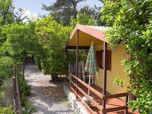 Property grounds - Bungalow with pool (Villanova d'Albenga)