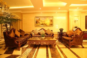 บริเวณนั่งเล่นที่ล็อบบี้