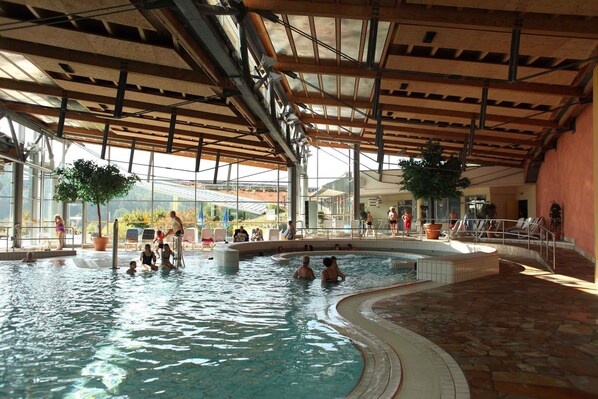 Indendørs pool