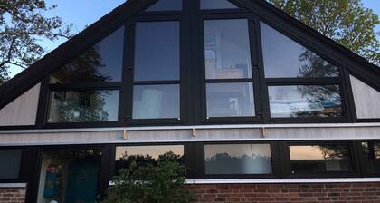 Holiday home directly on the dike with sea view