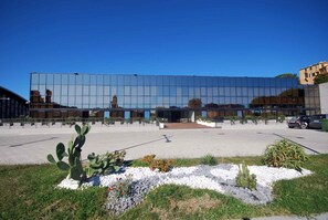 Exterior - Holiday apartment mit Klimaanlage und Pool (Loano)