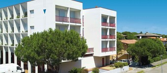 Holiday apartment with balcony and air conditioning