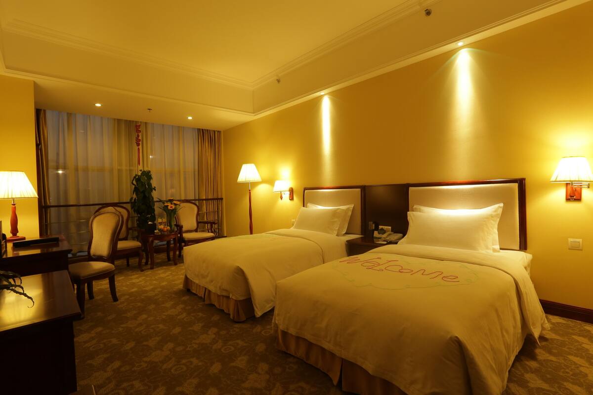 Standard Twin Room | Minibar, desk, blackout curtains, iron/ironing board (on request)