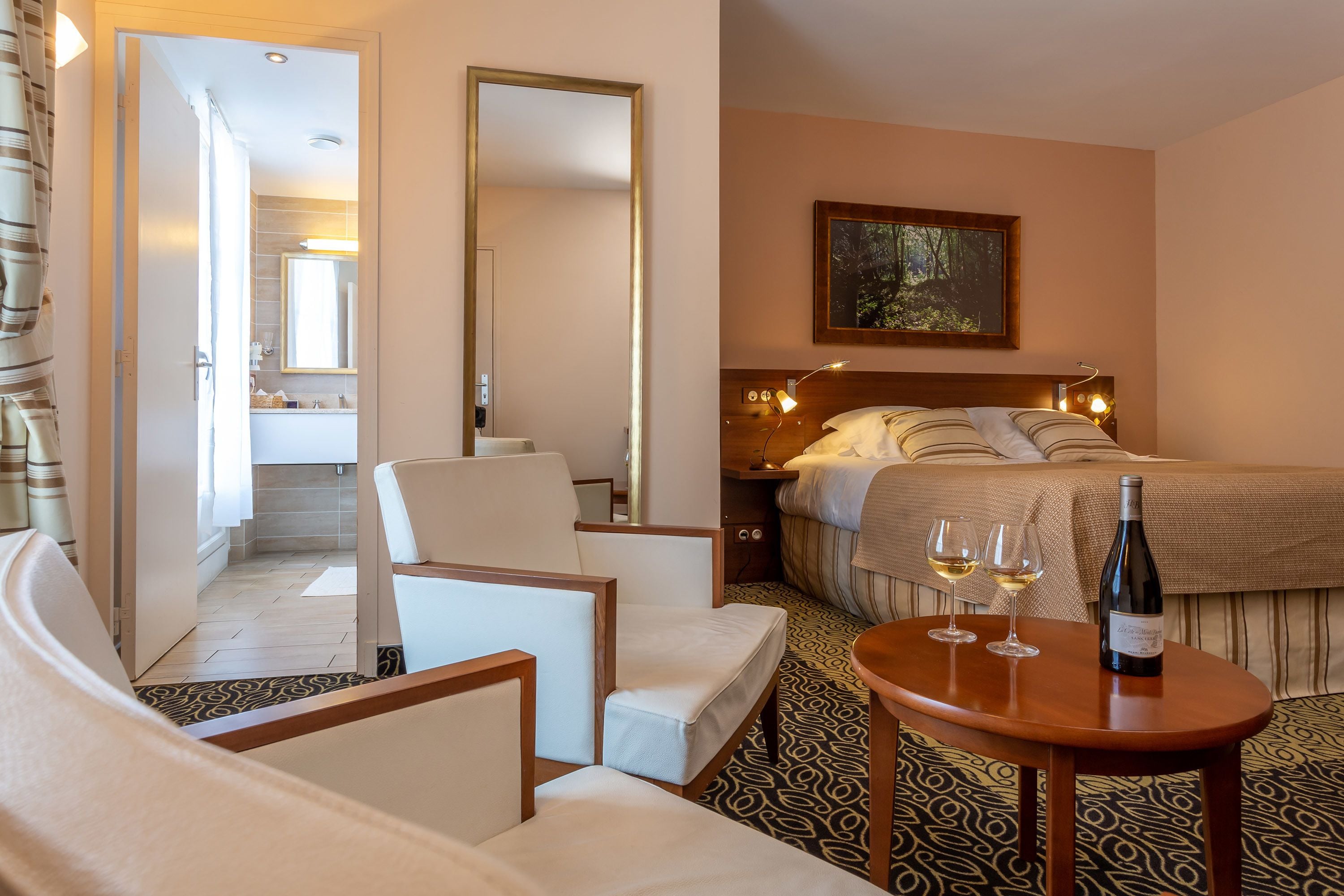 superior double room | premium bedding, minibar, individually decorated, individually furnished