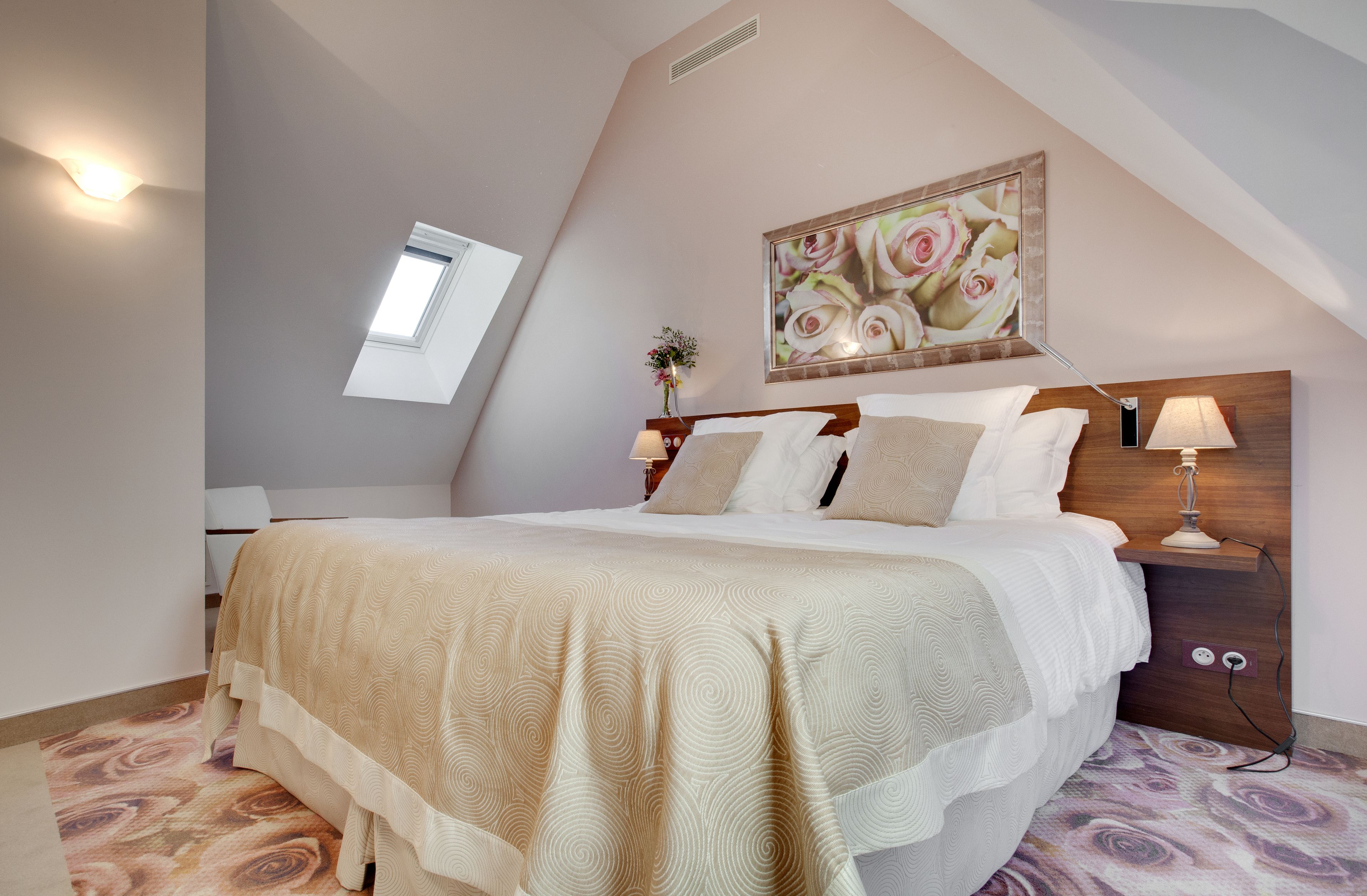 Suite | Literie de qualité supérieure, minibar, décoration personnalisée