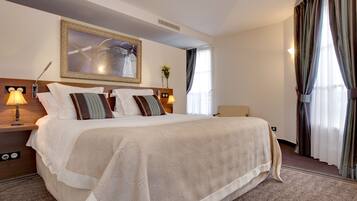 Suite Familiale (Evasion) | Literie de qualité supérieure, minibar, décoration personnalisée