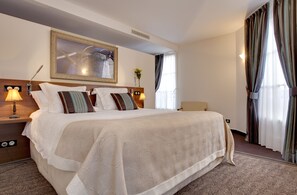 Family Suite (Evasion) | Premium bedding, minibar, individually decorated, individually furnished - Hotel Restaurant Famille Bourgeois (Sancerre)