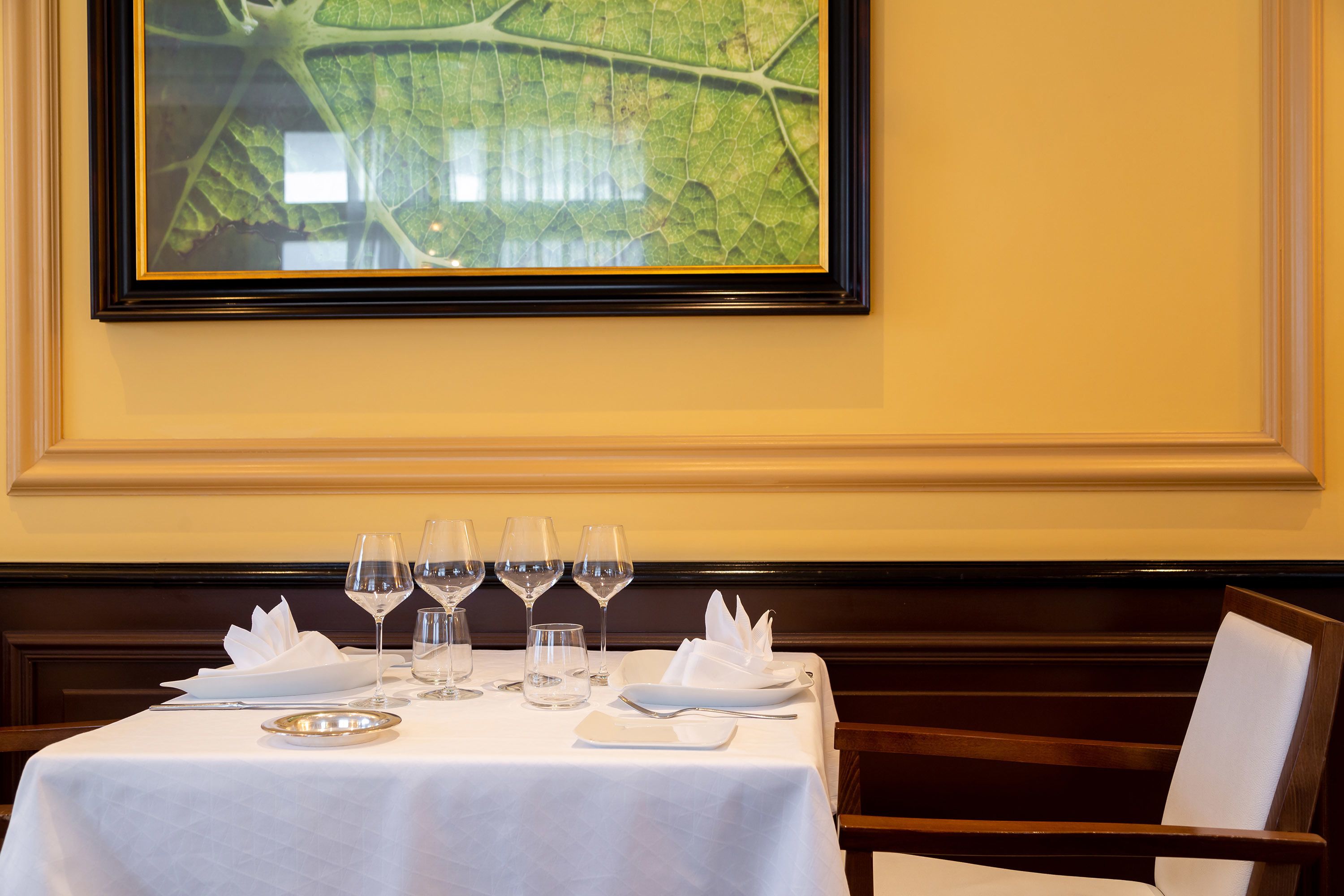 lunch and dinner served, french cuisine