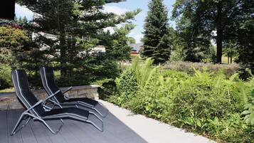 Sun deck