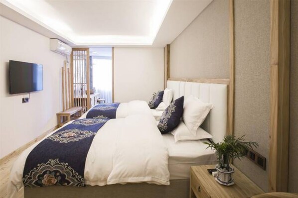 Minibar, desk, blackout drapes, free WiFi - City Cottage Hotel Width Alley Branch (Chengdu)