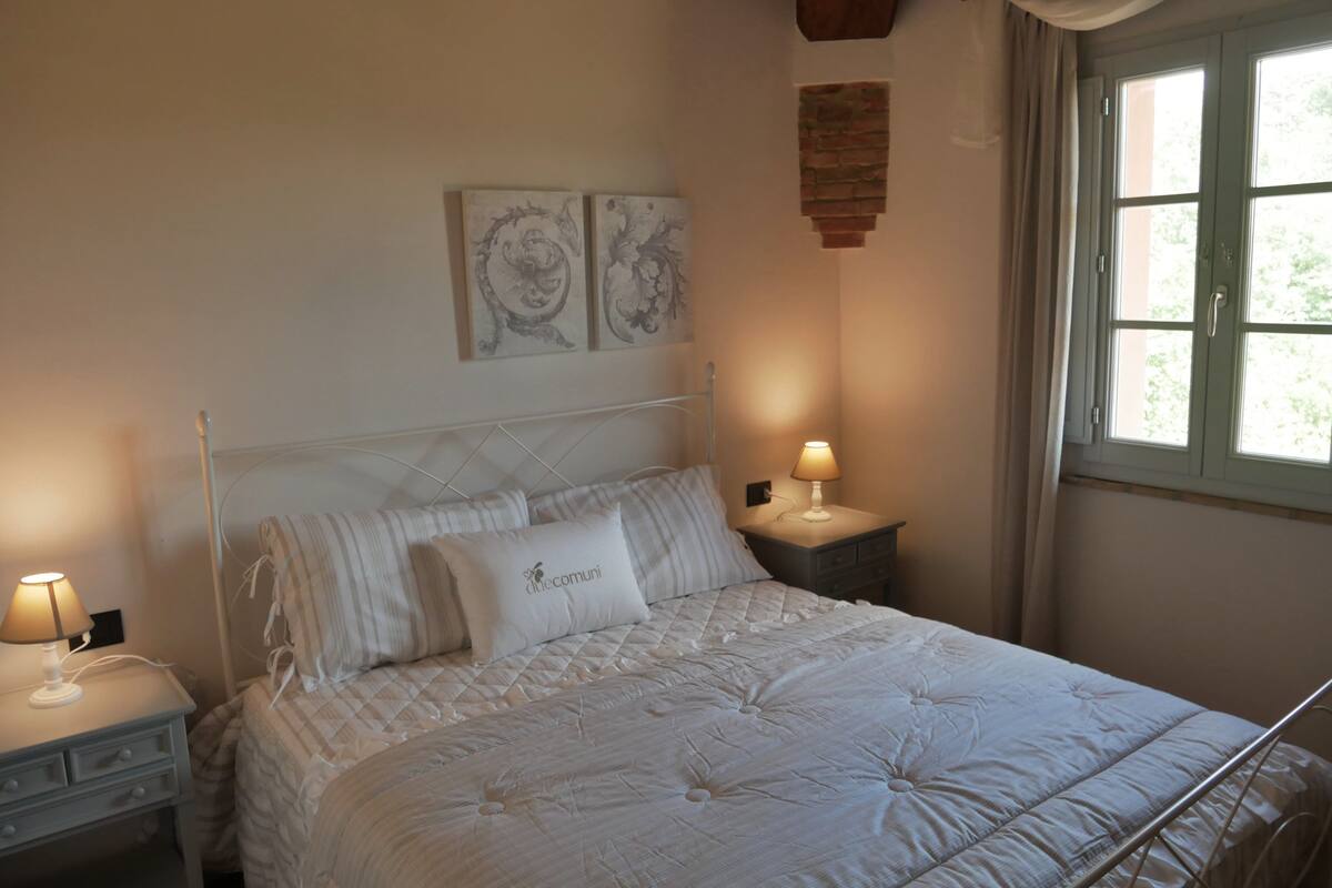 Suite (Edera) | In-room safe, iron/ironing board (on request), cribs (free)