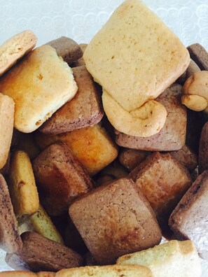Galletas de diversas formas y tamaños.
