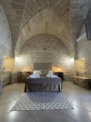 Ropa de cama de alta calidad, cubrecamas y colchones con pillow-top