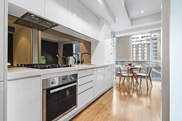 Apartment, 1 Bedroom | Private kitchen
