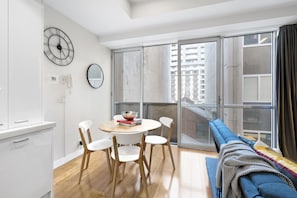 Interior - Kristina, 1BDR Melbourne Apartment (Melbourne)