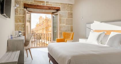 Salamanca Luxury Plaza