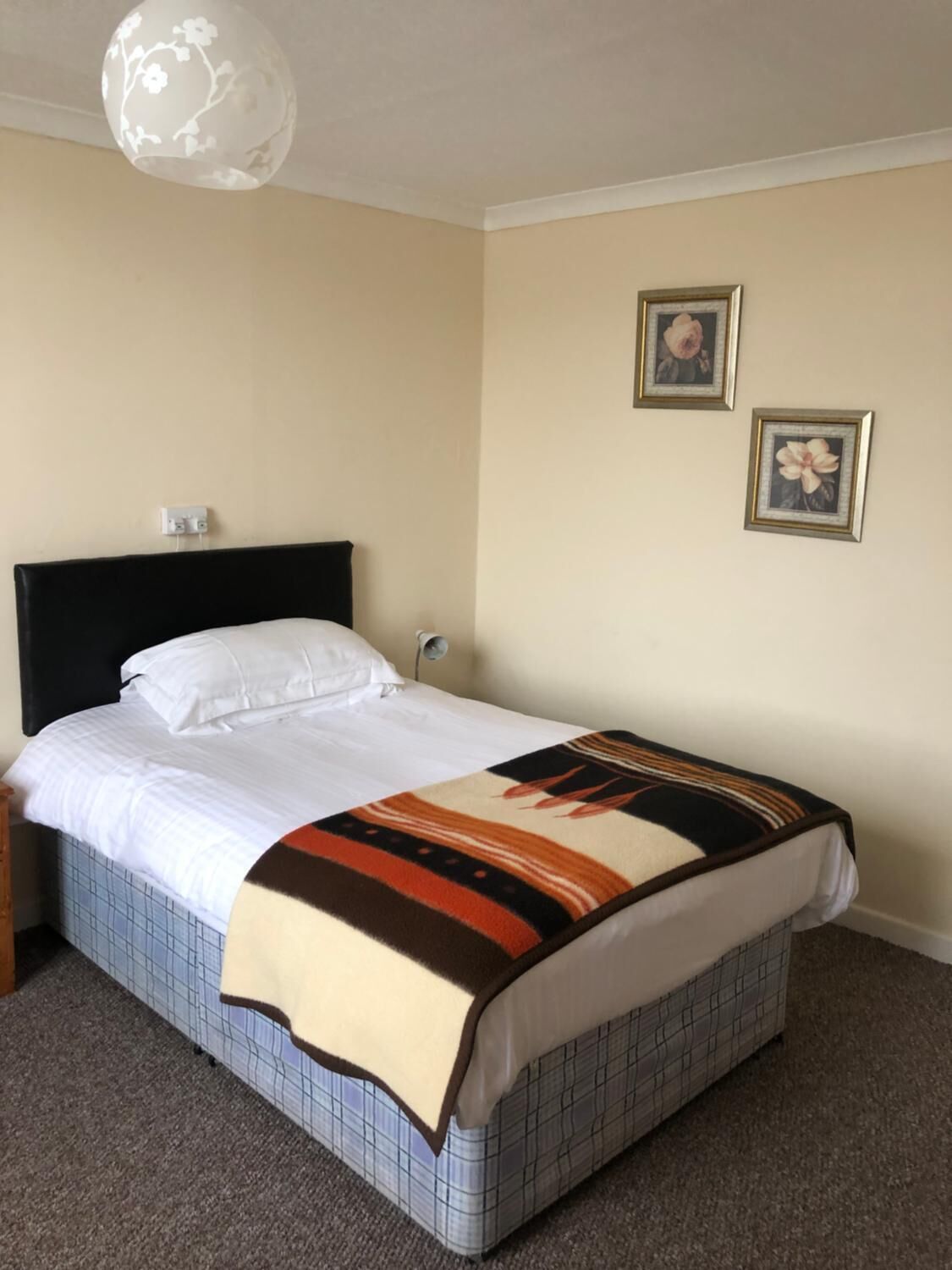 Photo - The Hunt Lodge