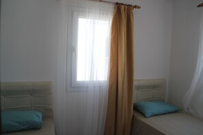 Tabla de planchar con plancha