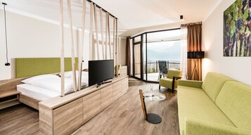 Ropa de cama hipoalergénica y minibar 