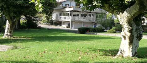 Enceinte de lâhĂ©bergement