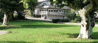 Logis Hôtel les Lodges Du Lac