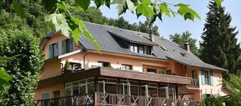 Logis Hôtel les Lodges Du Lac