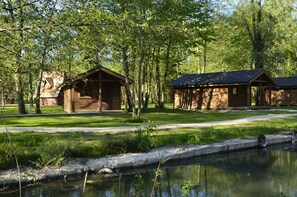 Classic Cabin, 1 Bedroom, Terrace (au bord de l'eau - by the water) | Individually decorated, individually furnished, soundproofing