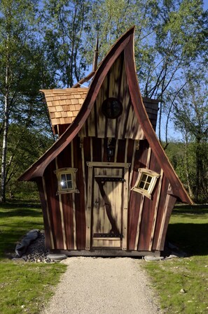 Romantic Cabin, Multiple Beds (Feerique - Fairy tale) | Individually decorated, individually furnished, soundproofing
