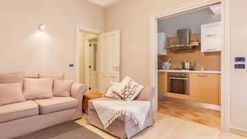 Apartment, 2 Bedrooms | Private kitchen | Full-size fridge, microwave, oven, stovetop
