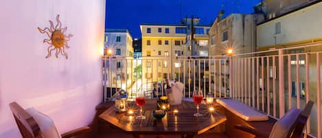 Appartement, 2 chambres | Balcon