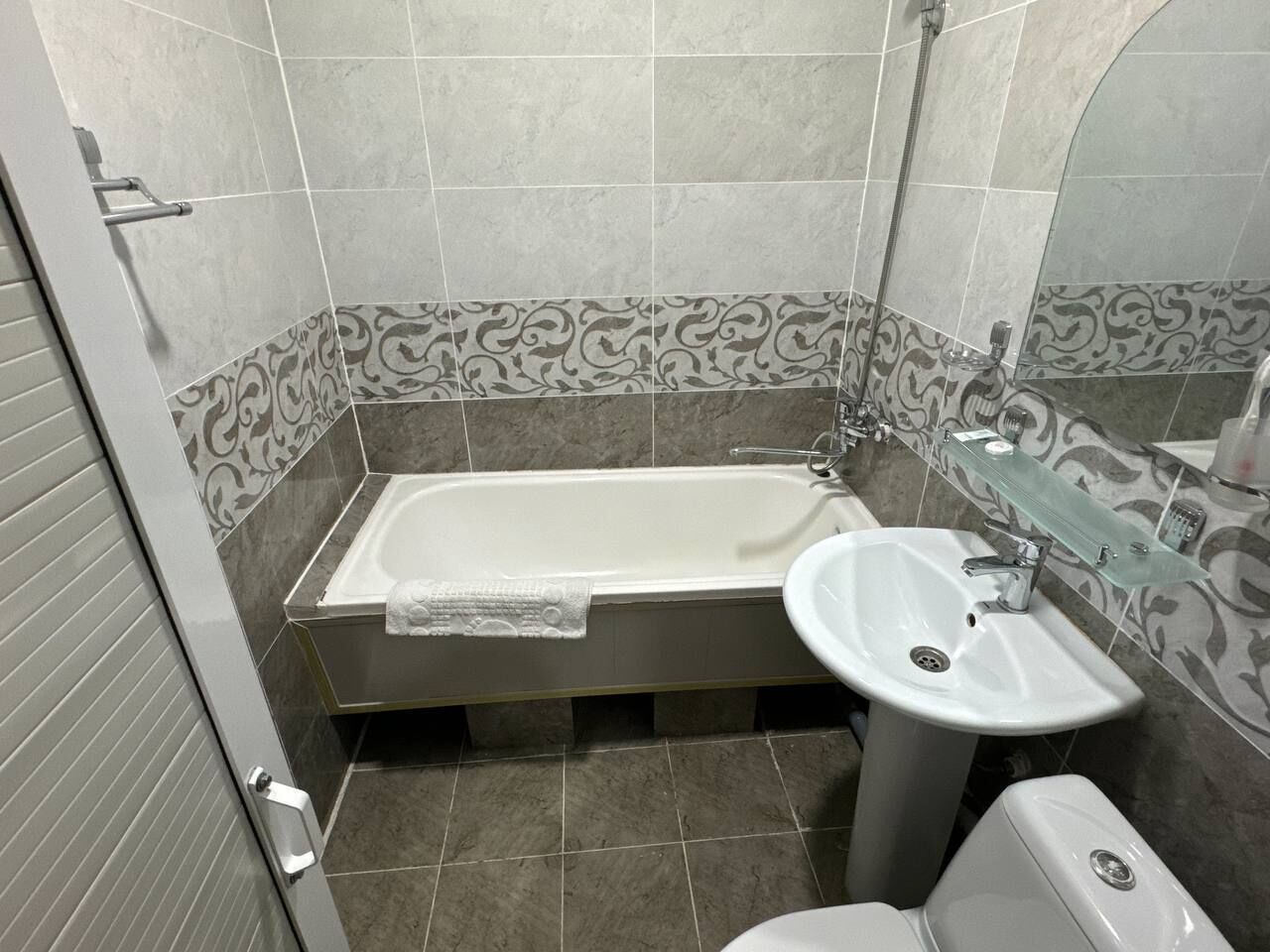 Photo - Ratmina Hotel