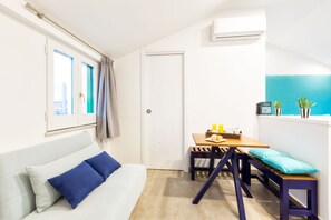 Penthouse | 1 Schlafzimmer, hochwertige Bettwaren, Daunenbettdecken, Minibar