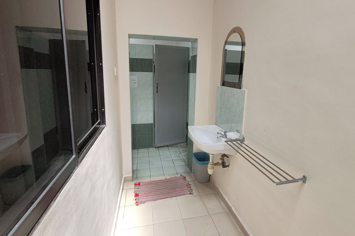 Queen Room with shared bathroom