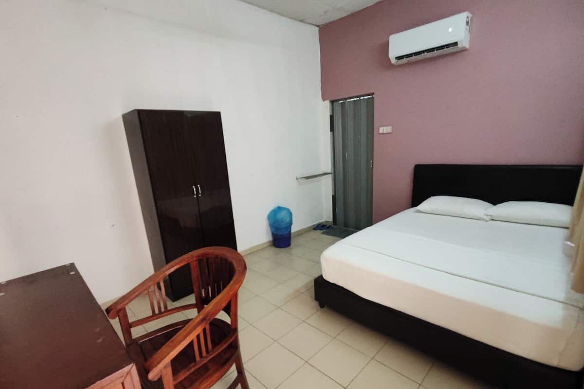 Double Room With Attached Bathroom (DACT)