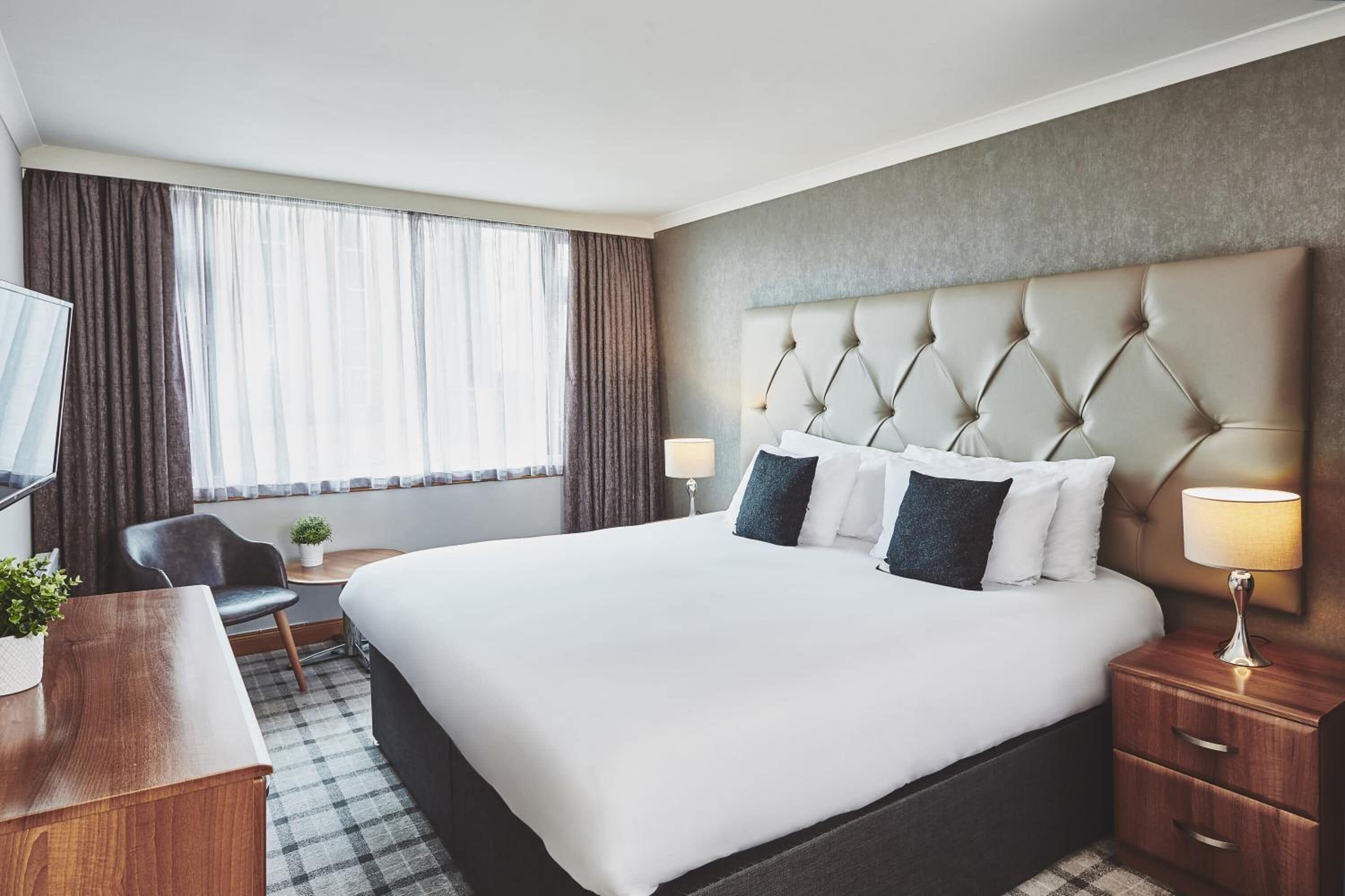 Desk, free WiFi, bed sheets