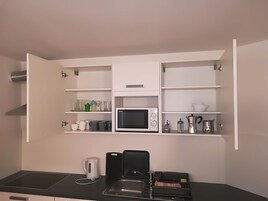 City Apartment, 1 Bedroom | Private kitchen | Fridge, microwave, stovetop, dishwasher