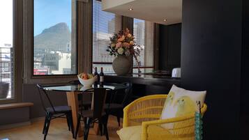 Executive Apartment, 2 Queen Beds, Accessible, Mountain View | Living area | Flat-screen TV