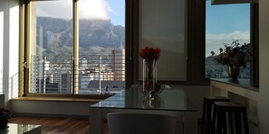 Executive Apartment, 2 Queen Beds, Accessible, Mountain View | Mountain view - Cartwrights Apartments (Cape Town)