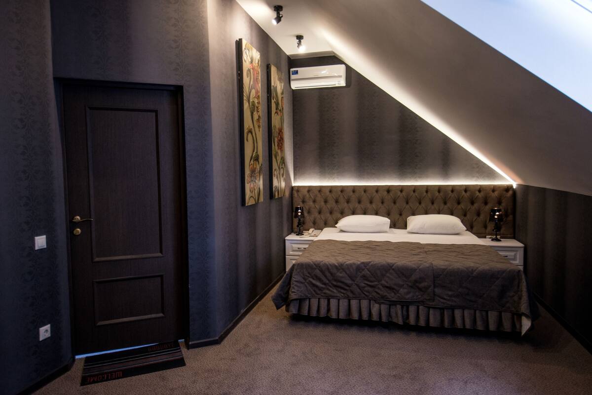 Tripla Superior, 3 letti singoli, non fumatori | Con stile personalizzato, con arredamento individuale, tende oscuranti