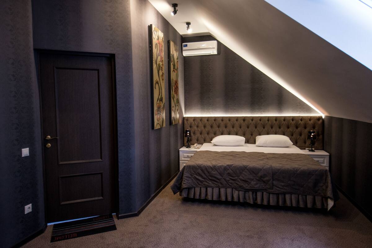 Tripla Superior, 3 letti singoli, non fumatori | Con stile personalizzato, con arredamento individuale, tende oscuranti
