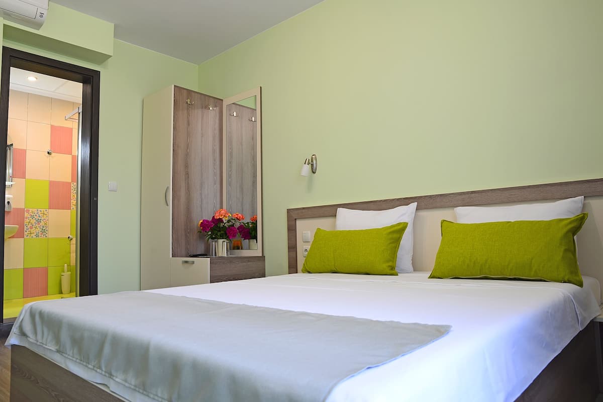 Habitación doble | 1 dormitorio, decoración individual, mobiliario individual