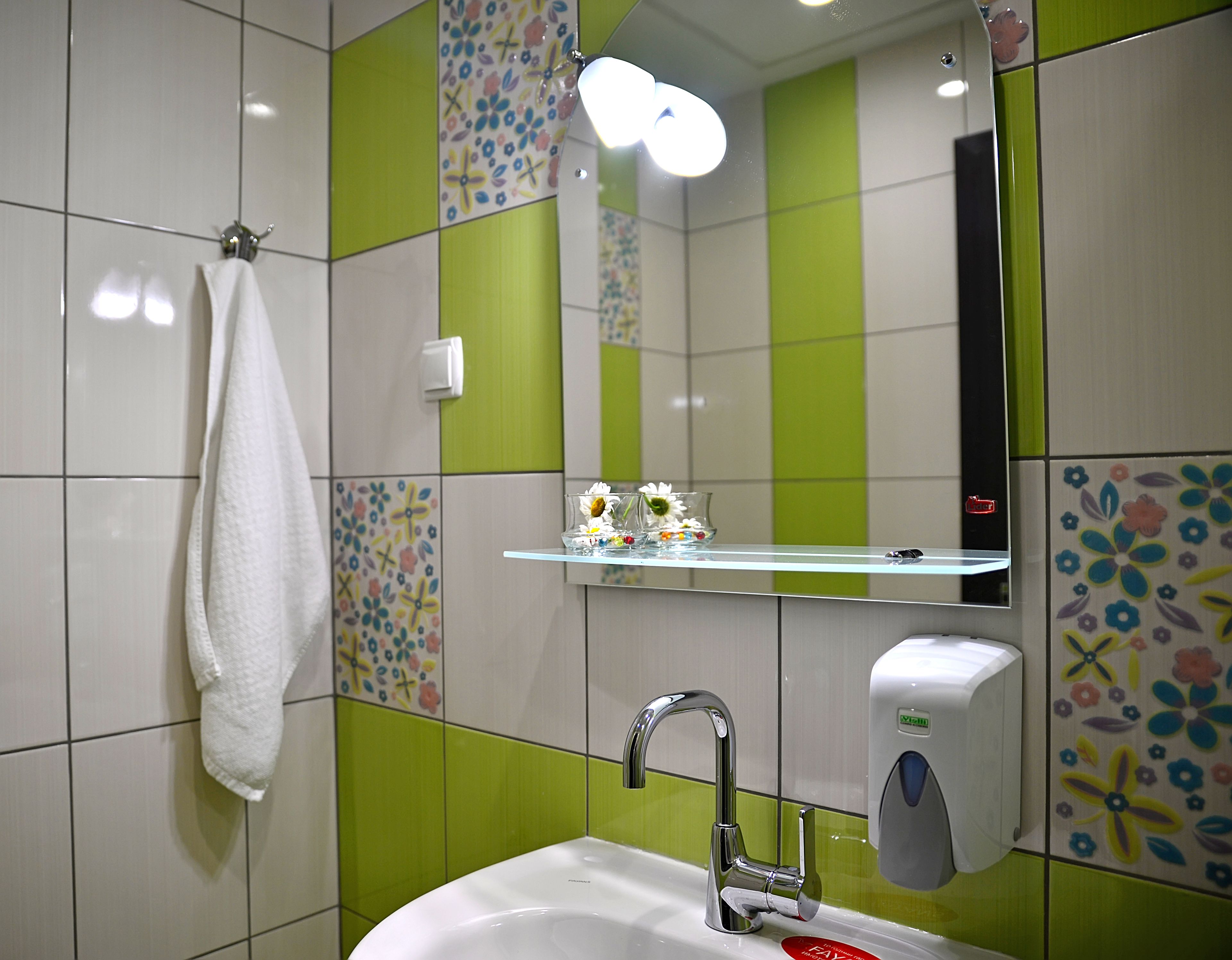 zephyr apartment | bathroom sink