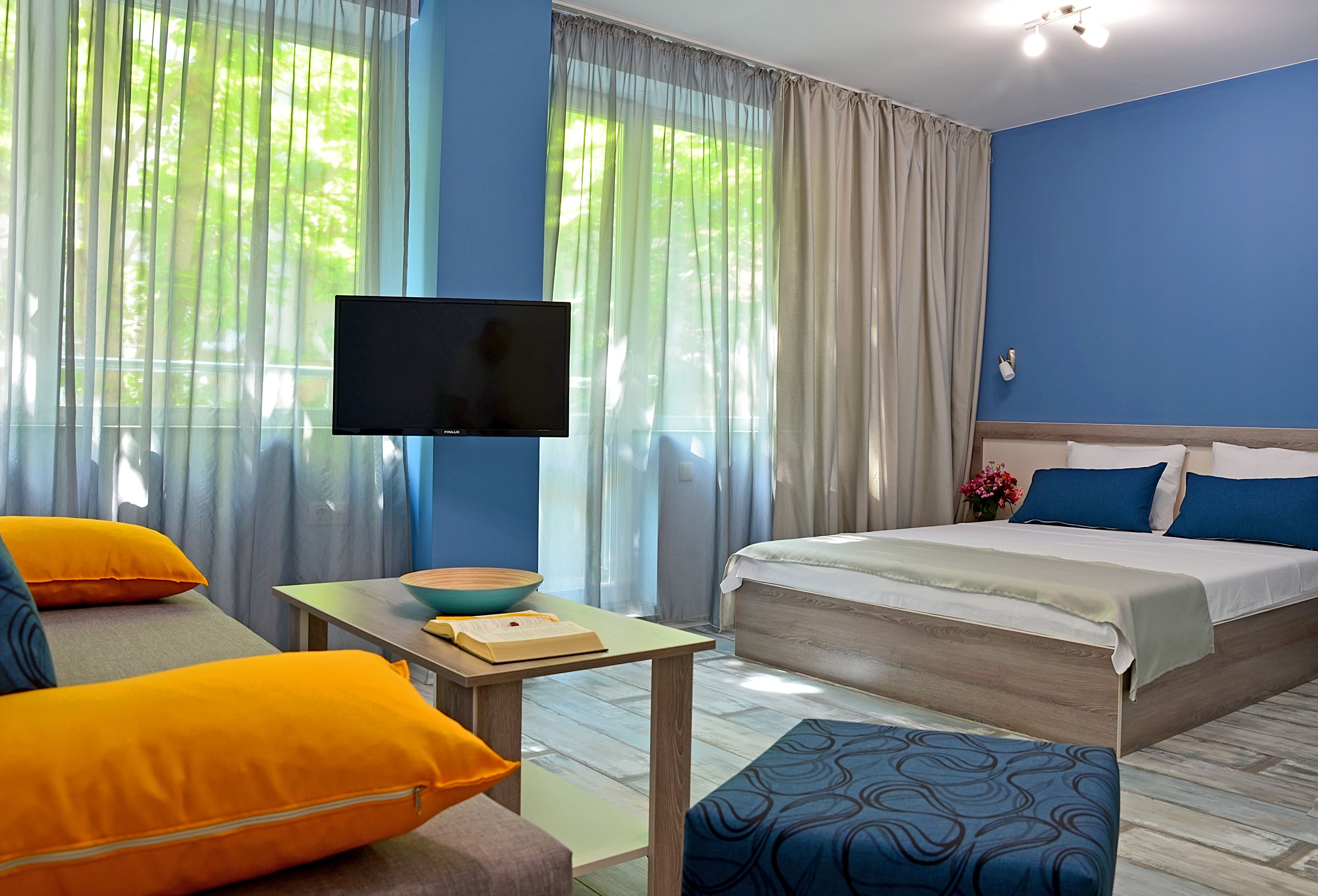 4 人部屋 | 1 室のベッドルーム、客室ごとに異なる装飾、客室ごとに異なるインテリア、遮光カーテン