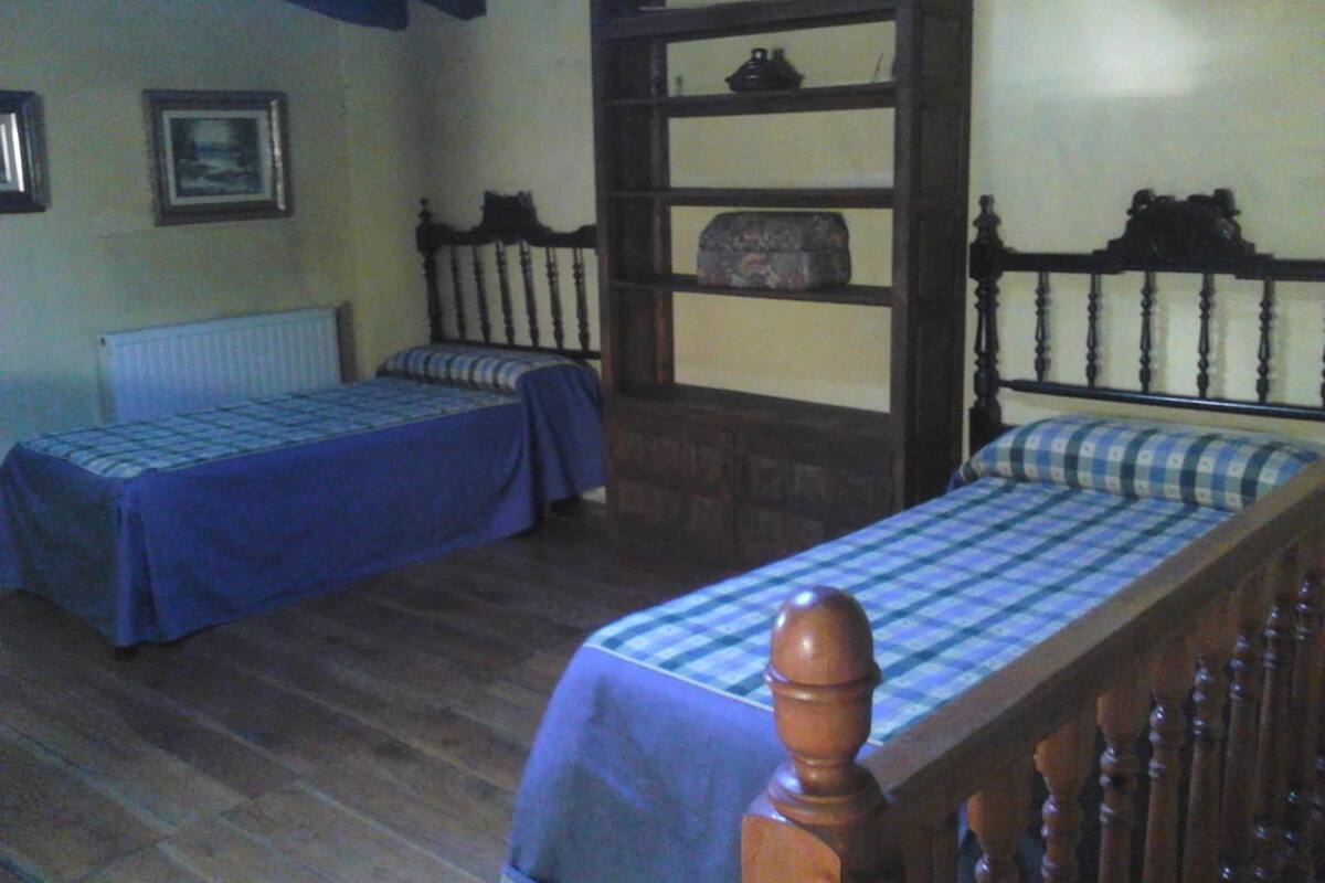 House, 4 Bedrooms, Non Smoking