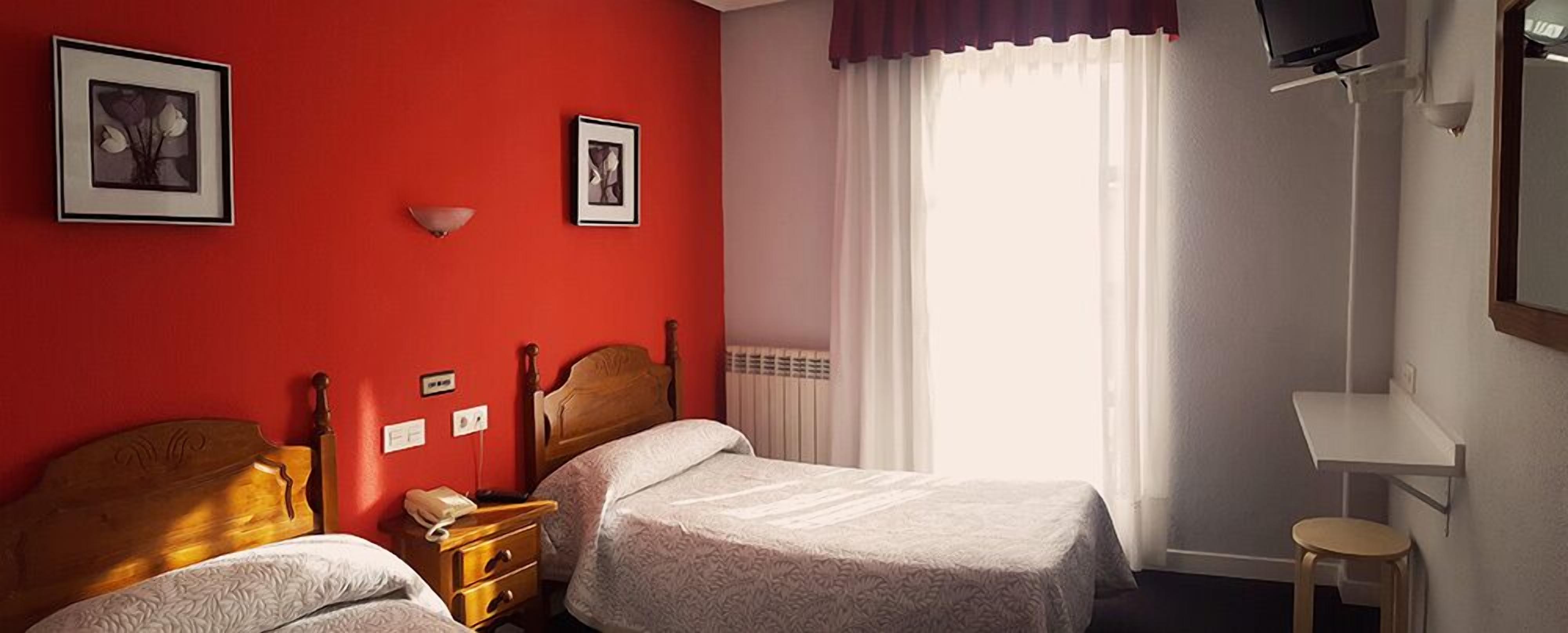 single room | free wifi, bed sheets, wheelchair access