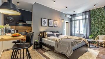 Studio (2) | Hypo-allergenic bedding, memory foam beds, individually decorated