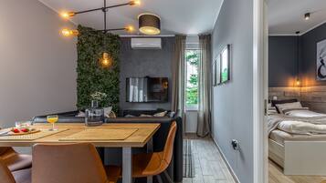 Apartment, 1 Bedroom | Living area