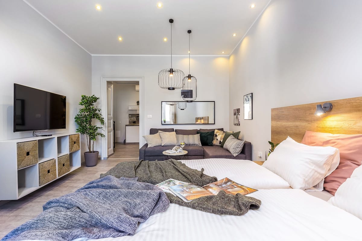 Deluxe Apartment, 1 Double Bed with Sofa bed (2) | Hypo-allergenic bedding, memory foam beds, individually decorated