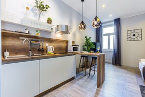 Apartamento luxo, 1 cama de casal e sofá-cama (1) | Roupas de cama antialérgicas
